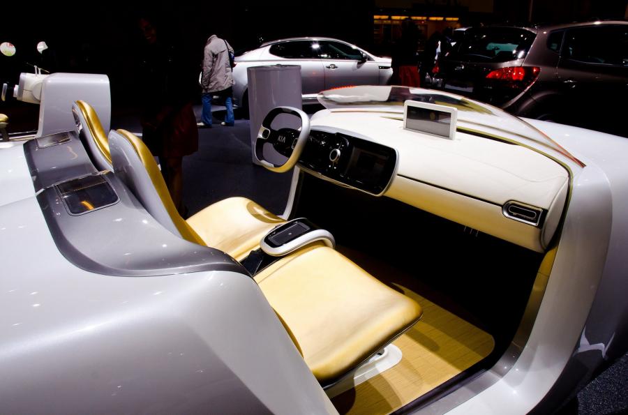  Kia Interior Concept 2012 года  (фото 5 из 5)